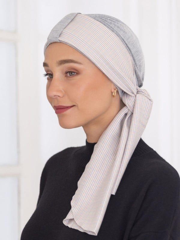 Turban Mirabeau NJ Création aus Viskose, Elasthan und Baumwolle, bequem und dezent zur Kaschierung von Alopezie.