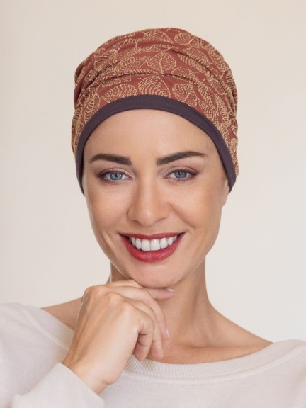 Turban Odéon: elegante plissierte Haube, Raffungen für mehr Volumen