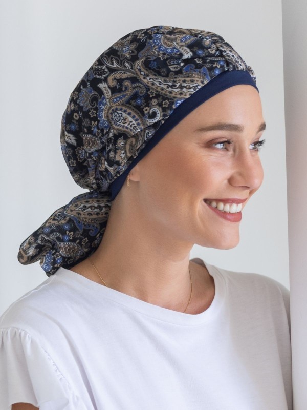 Chemo-Turban Etoile NJ Création mit langem Bindeschleier für einen eleganten, leichten und wandelbaren Stil