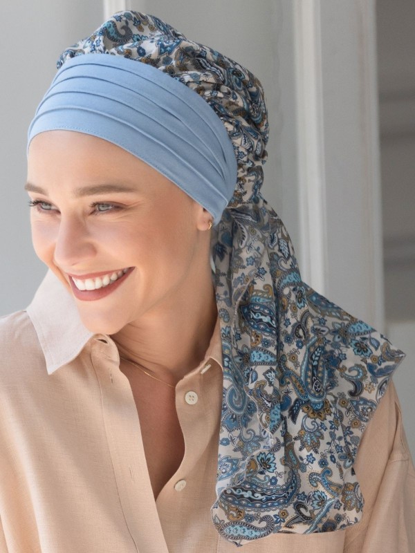 Chemo-Turban Notre Dame NJ Création mit Bindeschleier: sanfte Muster, leicht und elegant, für einen komfortablen Halt im Alltag