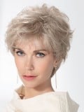 Perücke Ellen Wille Charme Small Soft: kurzer voluminöser Schnitt, extra langer unsichtbarer Rand, medizinischer Komfort, kleine