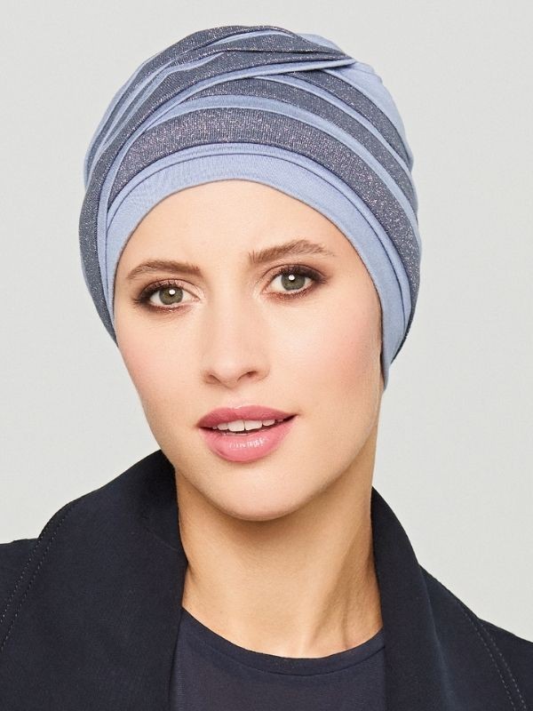 Chemo-Turban Nabea Gisela Mayer aus Bambus, überlagerte Bänder mit Volumeneffekt