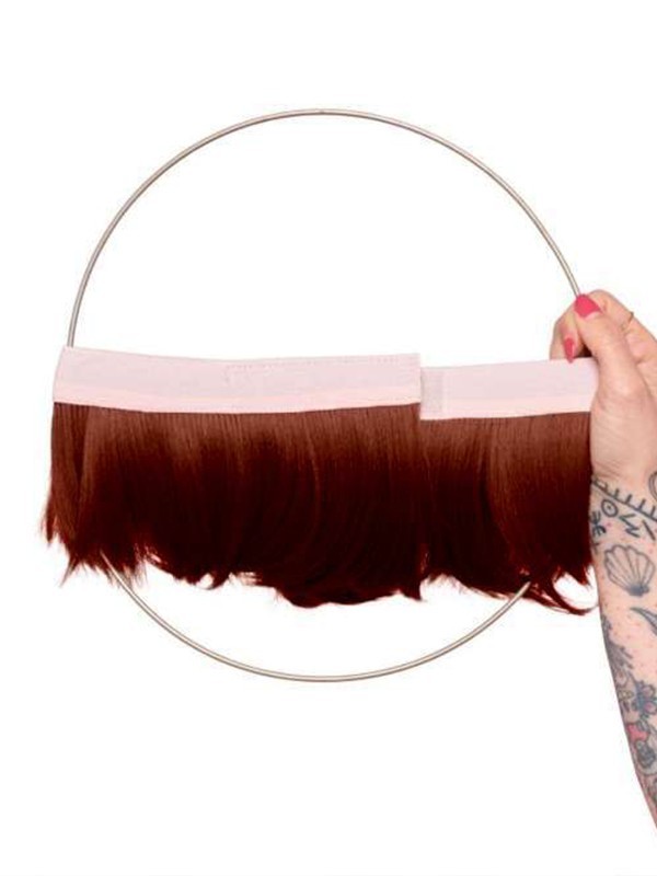 Kurze vollständige Haarkrone Les Franjynes, rutschfeste Halterung