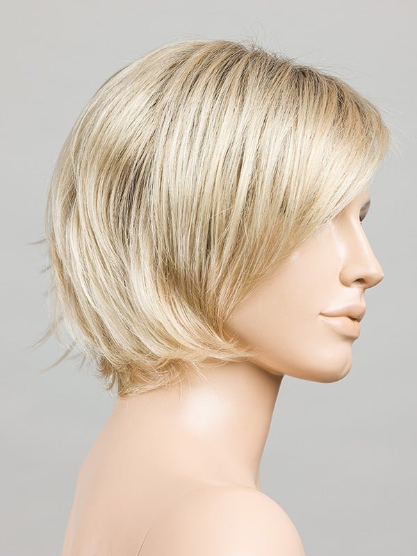 Perücke Easy Mono Part Ellen Wille Perucci, kurzer, ausgedünnter Schnitt mit unsichtbarem Stirnrand, natürlicher und dezenter Ef