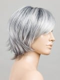 Perücke Easy Mono Part Ellen Wille Perucci, kurzer, ausgedünnter Schnitt mit unsichtbarem Stirnrand, natürlicher und dezenter Ef
