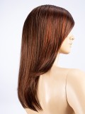 Perücke Carrie Perucci: langes, glattes Haar mit Pony, glamouröser Natureffekt und leichte Bewegung.