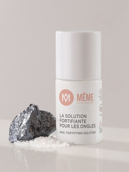 Stärkendes Serum MÊME 10 ml: Nagelpflege für gerillte, weiche und brüchige Nägel, 72% Inhaltsstoffe natürlichen Ursprungs, Pinse