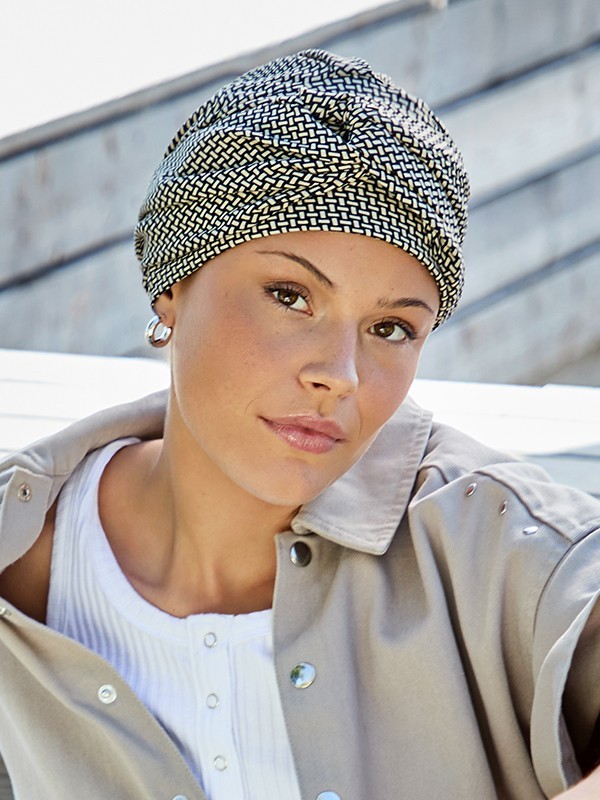 Chemo-Mütze Viva Christine Headwear aus Baumwolle, weiche Bambus-Viskose-Innenfütterung, abnehmbares Stirnband mit Drapier-Effek
