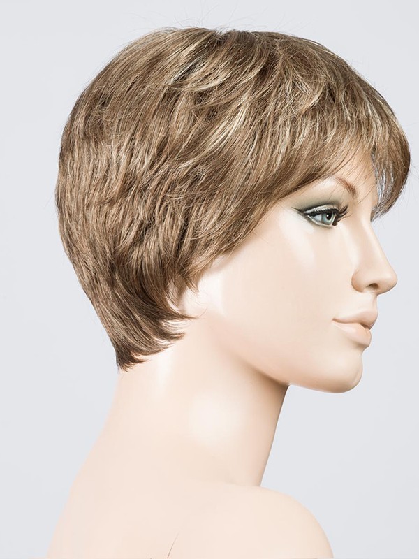 Entdecke Carol Ellen Wille – cooler Kurzhaarschnitt mit dunklen Wurzeln und Balayage-Glanzlichtern