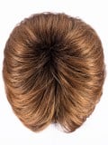 Perücke Club 10 rooted mix: Volumen hinten, dunkler Ansatzeffekt und Highlights, ungezwungener Styling-Look