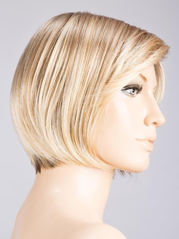 Perücke Fresh Mono Part: glatter, gestufter Bob mit natürlichem Volumen, seitlichem Pony, diskretem und femininem Look