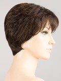 Kurze Gold-Perücke: sehr natürliches Ergebnis, sportlicher und dynamischer Stil, Rooted-Effekt (Ansatz) und Mix-Effekt (Balayage