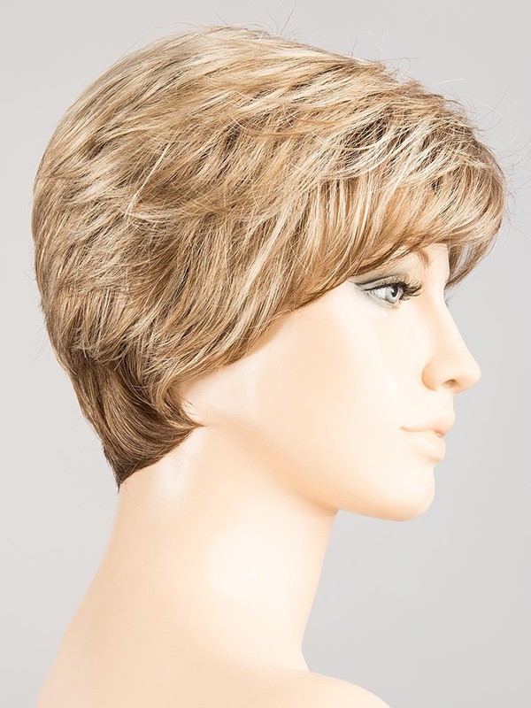 Kurze Gold-Perücke: sehr natürliches Ergebnis, sportlicher und dynamischer Stil, Rooted-Effekt (Ansatz) und Mix-Effekt (Balayage