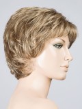 Perücke Keira: spitz zulaufende Spitzen, Volumen und Bewegung, Rooted-Effekt (Ansatz) oder Mix (Balayage) für einen natürlichen 