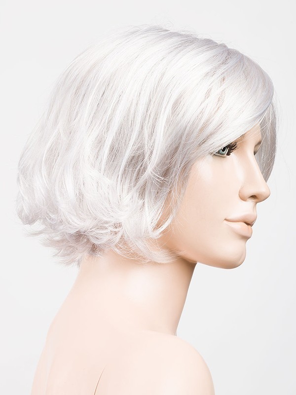 Perücke Like Mono Part Ellen Wille: kurzer, gestufter Bob, seitlicher Pony, extra-langer Lace-Front für einen natürlichen Effekt