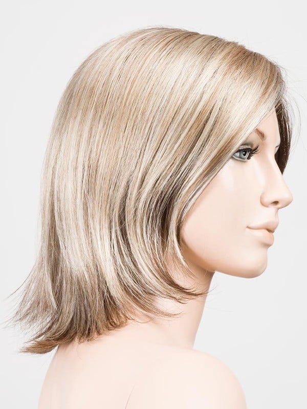 Perücke Limit Mono Part Hair Power: natürlicher Mono-Scheitel, ausgefranste Spitzen, Rooted-Effekt (dunkle Wurzeln) und Mix-Strä