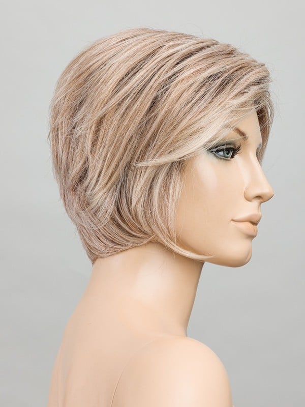 Kurze asymmetrische Perücke Glam Soft Ellen Wille – extra langer Tüll