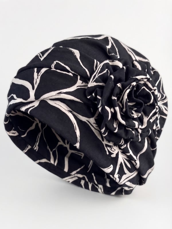 Turban Anna Printed Gisela Mayer mit Print und dekorativer Blüte, weich und atmungsaktiv aus Bambus/Viskose für täglichen Komfor