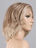 Perücke Delight Mono Part von Ellen Wille: gewellter langer Bob aus Kunsthaar mit besonders langer Lace Front für einen natürlic