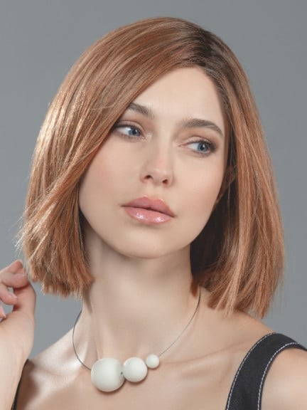 Perücke Lia Mono Part II von Ellen Wille: glatter kurzer Bob mit Lace Front und Monofilament-Scheitel, aus hitzebeständiger Fase