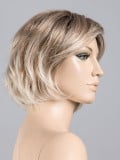 Kurze, gewellte Night-Bobperücke von Ellen Wille aus Kunsthaar mit Lace Front für einen natürlichen Look. Vergleichen Sie die F