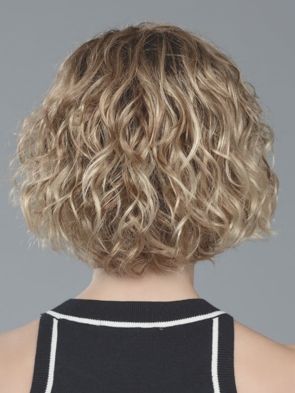 Kurze, lockige Perücke Turn Mono Part von Ellen Wille aus Kunsthaar mit Lace Front und Scheitel aus Teil-Monofilament für einen 