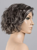 Kurze, lockige Perücke Turn Mono Part von Ellen Wille aus Kunsthaar mit Lace Front und Scheitel aus Teil-Monofilament für einen 