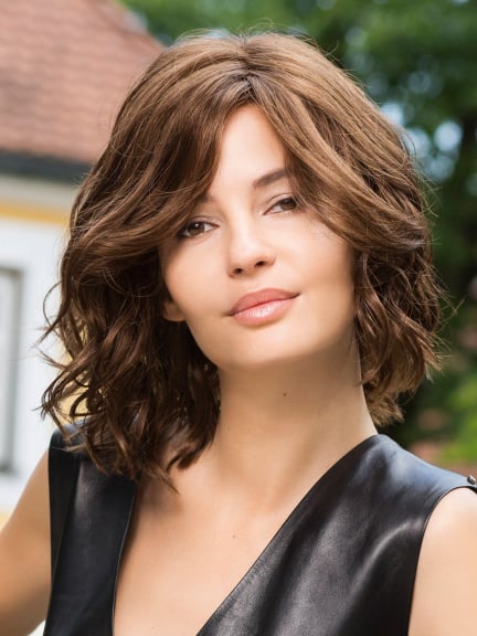 Perücke Momo Lace Gisela Mayer mittellanges welliges Haar im modernen Stil