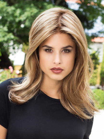 Veredeln Sie Ihren Look mit Sympathy Mono Lace Deluxe lange Perücke und ausgefranstem Pony