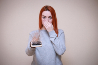 Alopezie: Ursachen, Prävention, Behandlungen ... und die Hormone dabei?