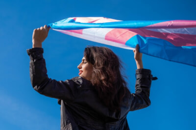 Perücke auswählen: ein Identitätsmerkmal bei Transgender-Personen